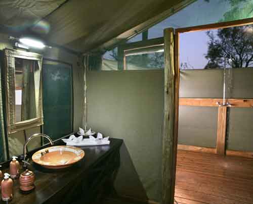 Gunns Camp - Okavango Botswana